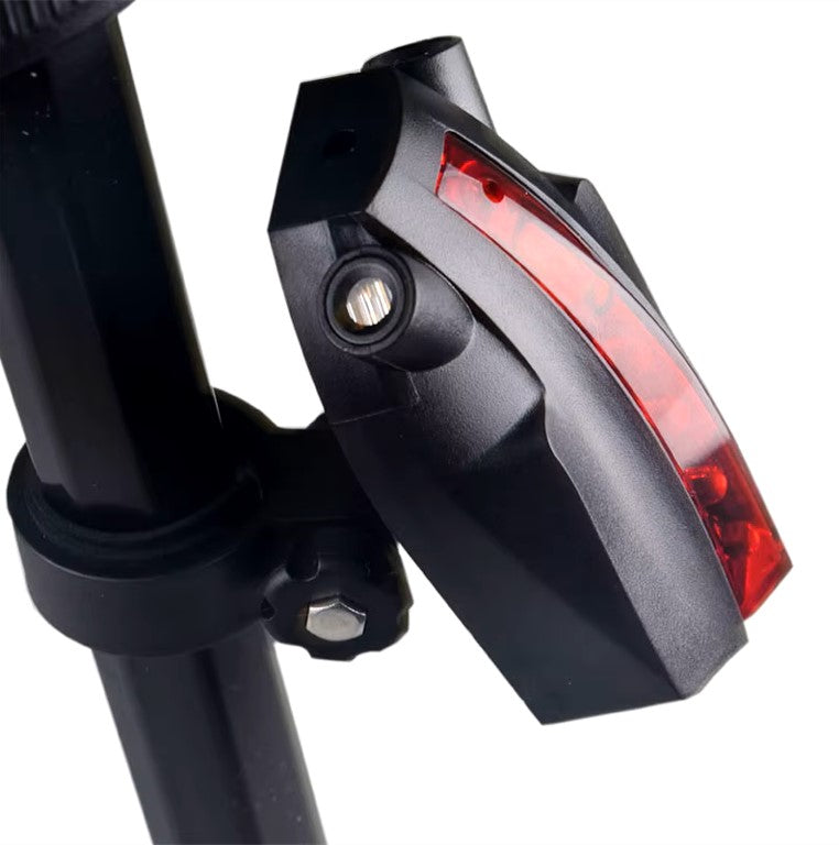 5 accesorios para tu bicicleta: luces con intermitentes y candados con alarma